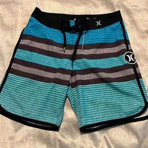 Hurley swim trunk boys size 27 UEC